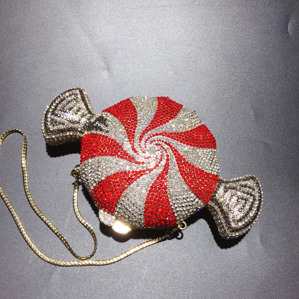 Pochette soirée en strass et diamants, sac de fête élégant pour femme, style luxe pour mariage ou événement spécial.