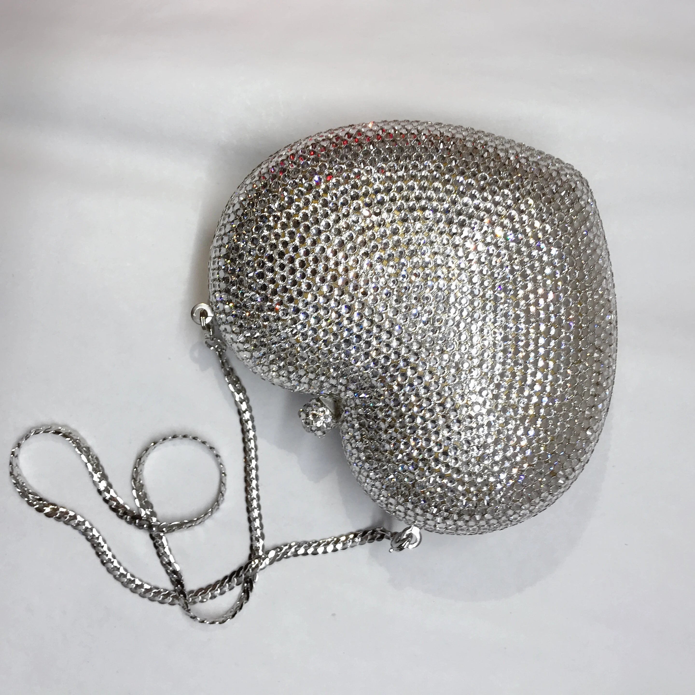 Pochette soirée en forme de cœur avec motif tigre et strass, sac de fête et mariage pour femme, design luxe badassmood.com