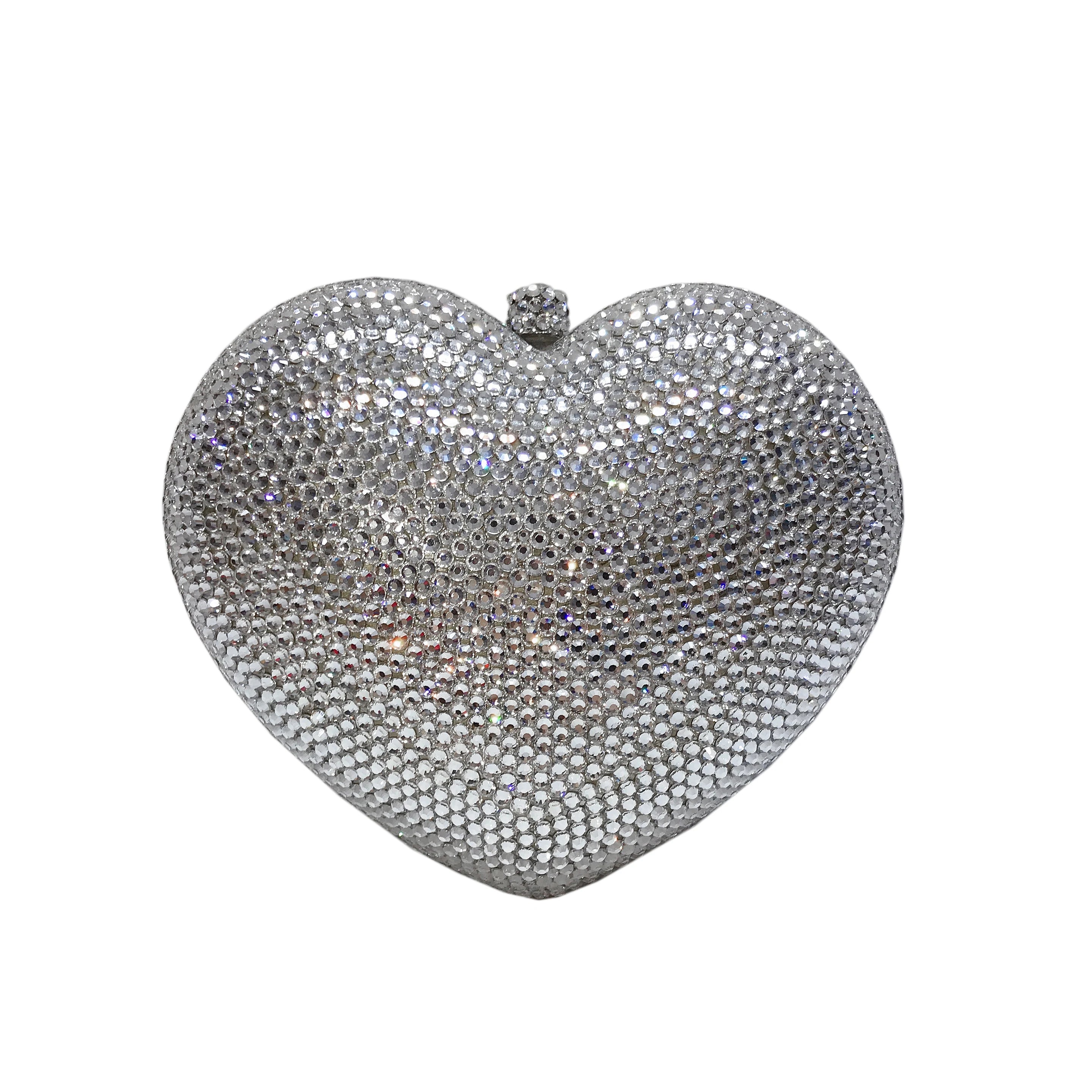Pochette soirée en forme de cœur avec motif tigre et strass, sac de fête élégant pour femme, luxe et tendance.