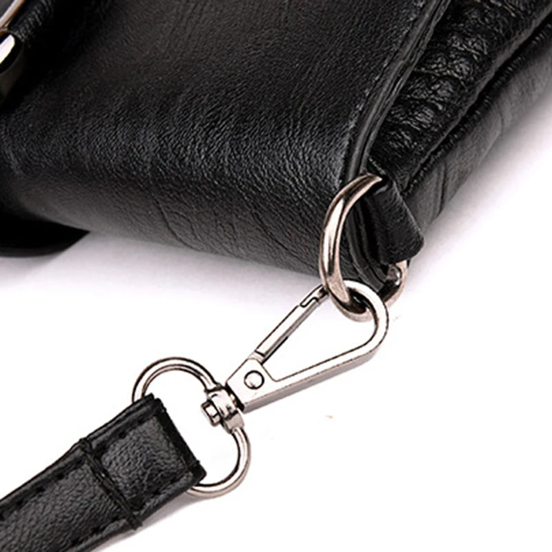 Pochette enveloppe pour femme, style soirée, clutch avec bandoulière et fermeture éclair, design élégant et tendance.