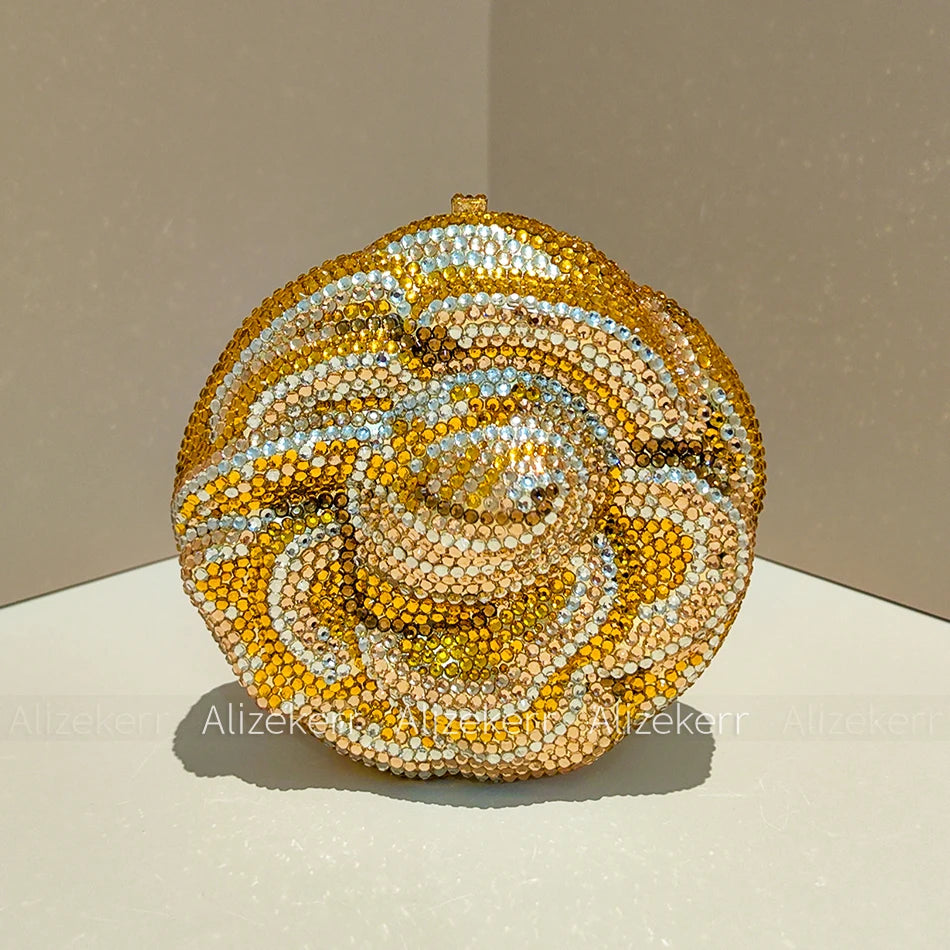 Pochette soirée rose avec cristaux et strass, sac de mariage et fête élégant pour femme, luxe et design sophistiqué.
