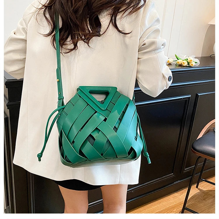 Sac Panier Ajouré Crossbody 2025 - Design Niche Grande Capacité Épaule Femme - badassmood