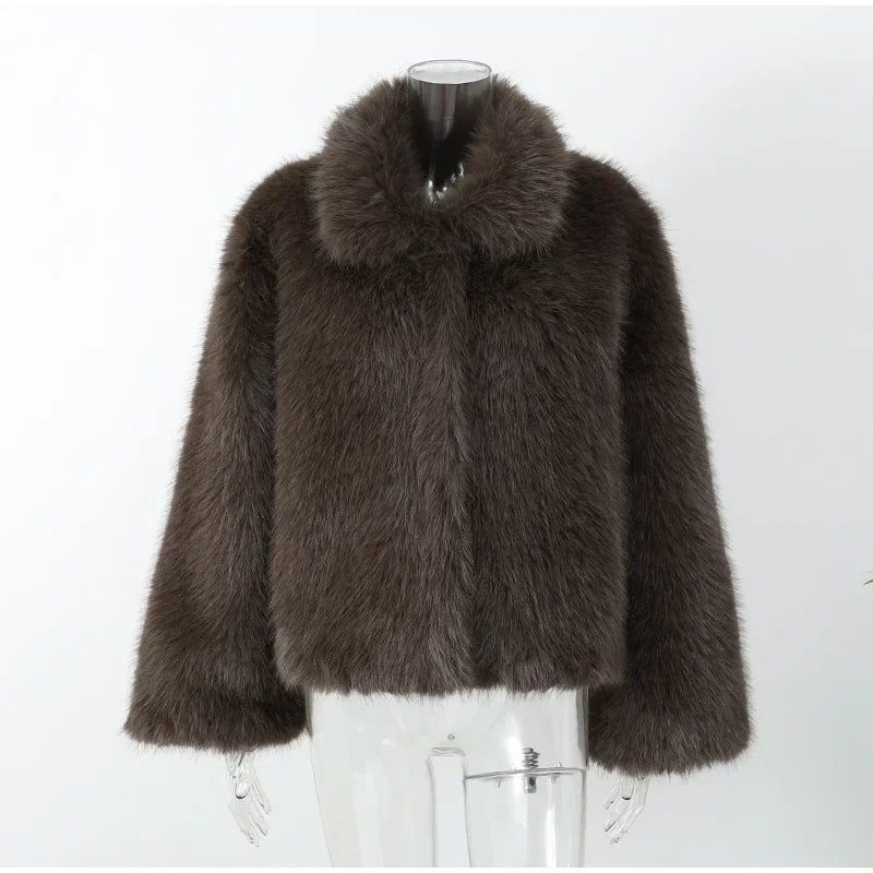 Veste Fausse Fourrure Courte Élégante 2025 - Manteau Col Montant Boutons Femme - badassmood