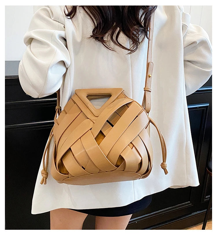 Sac Panier Ajouré Crossbody 2025 - Design Niche Grande Capacité Épaule Femme - badassmood