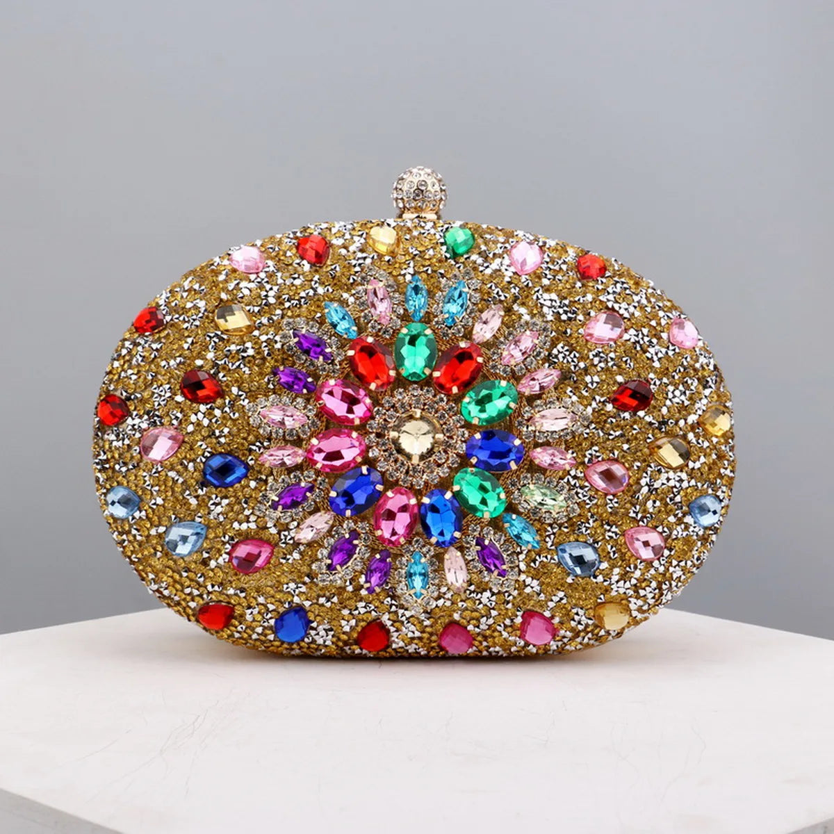 Pochette de soirée fleur en strass et diamants avec chaîne en or, sac de mariage élégant et luxe pour femme.