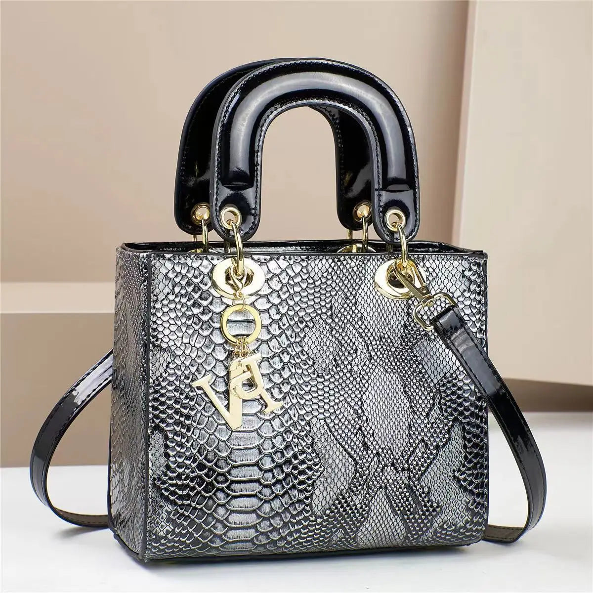 Sac à main femme en toile canvas grande capacité, style casual et tendance, élégant pour l'année 2025