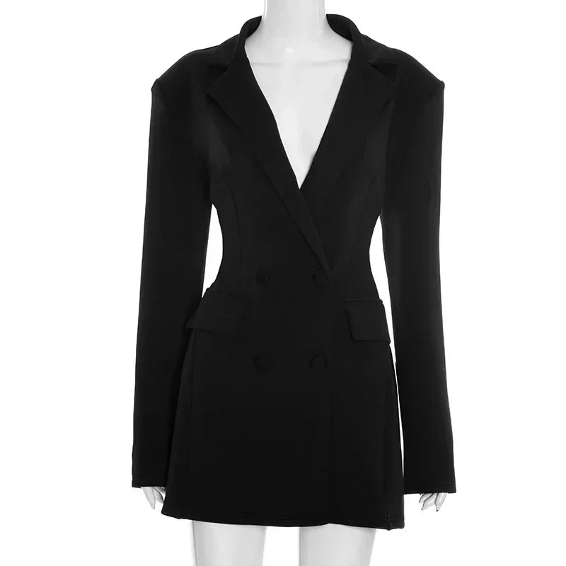 Robe mini chic cintrée à col V profond, manches longues et double boutonnage, vêtement élégant de la marque badassmood.com