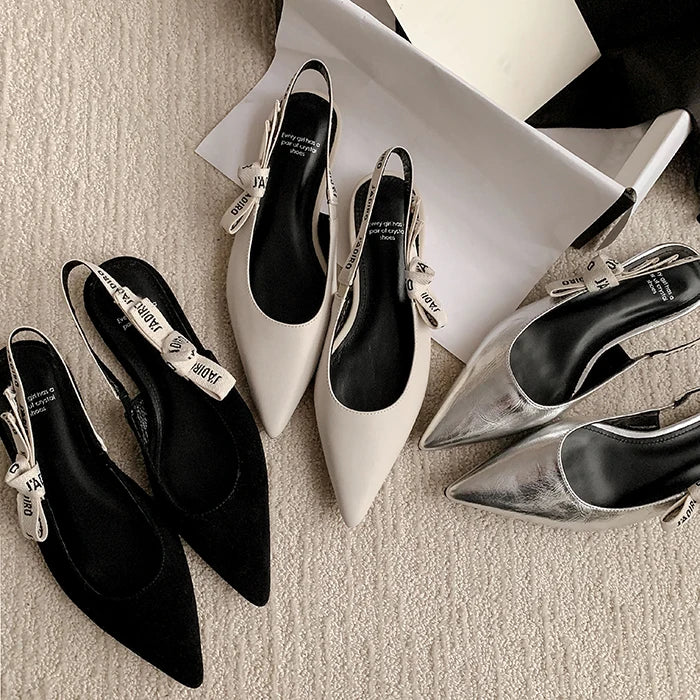 Sandales plates pointues pour femme avec talon bloc de 3-5 cm, bride élastique, chaussures taille 33-46, style élégant et confortable.