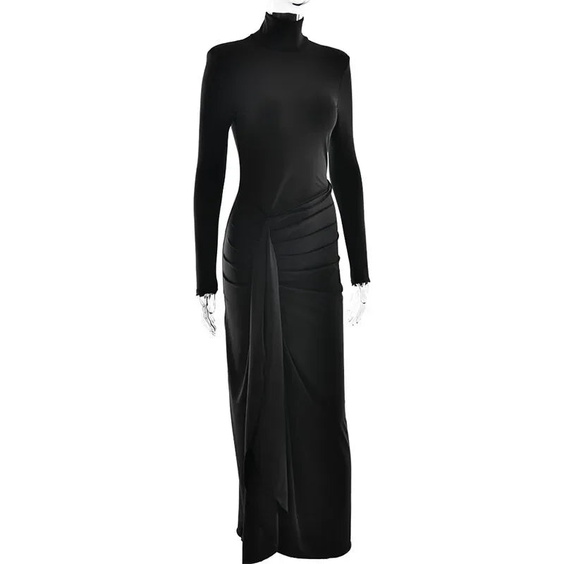 Robe maxi moulante badassmood.com, col roulé, fendue à la cuisse, manches longues, style drapé et bandage, look élégant.