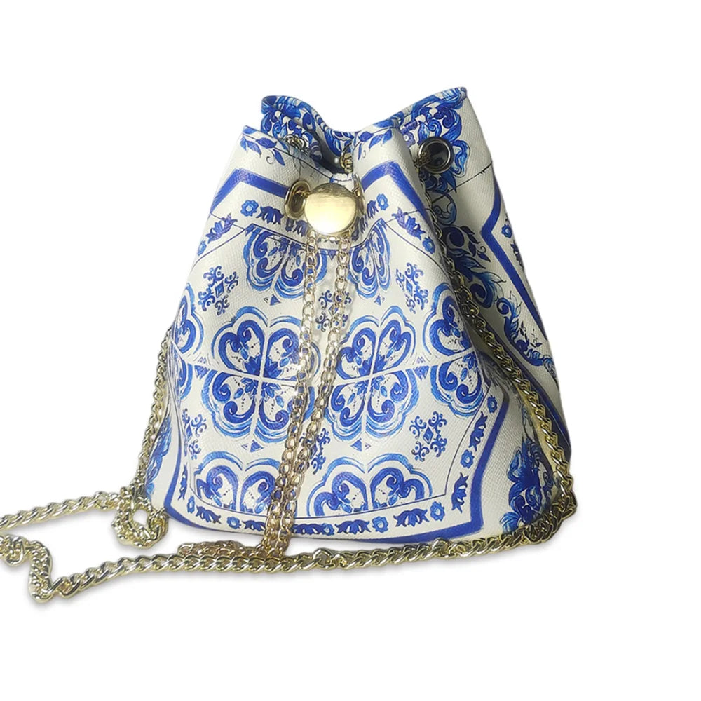 Sac à main femme grand capacity avec chaîne dorée et bandoulière, disponible en 12 coloris, sac Bucket élégant et pratique.