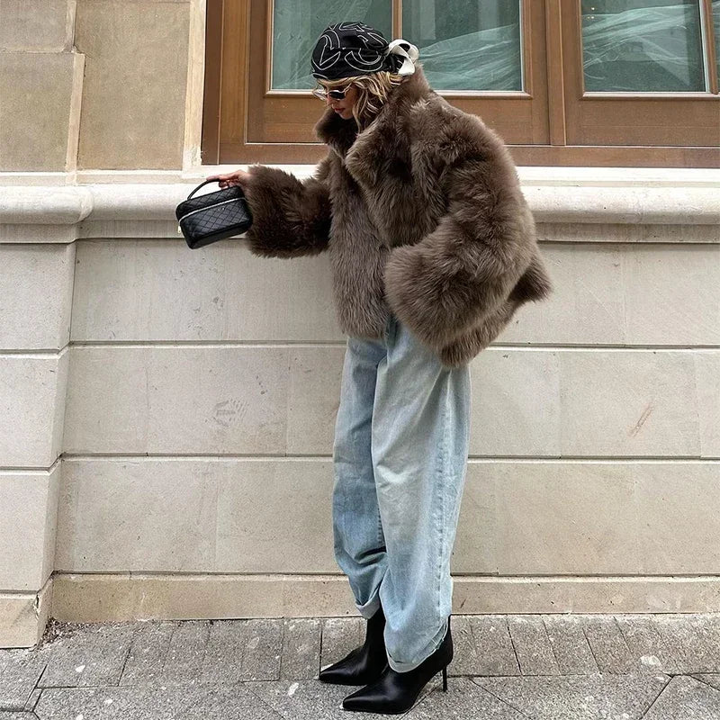 Veste Fausse Fourrure Courte Élégante 2025 - Manteau Col Montant Boutons Femme - badassmood