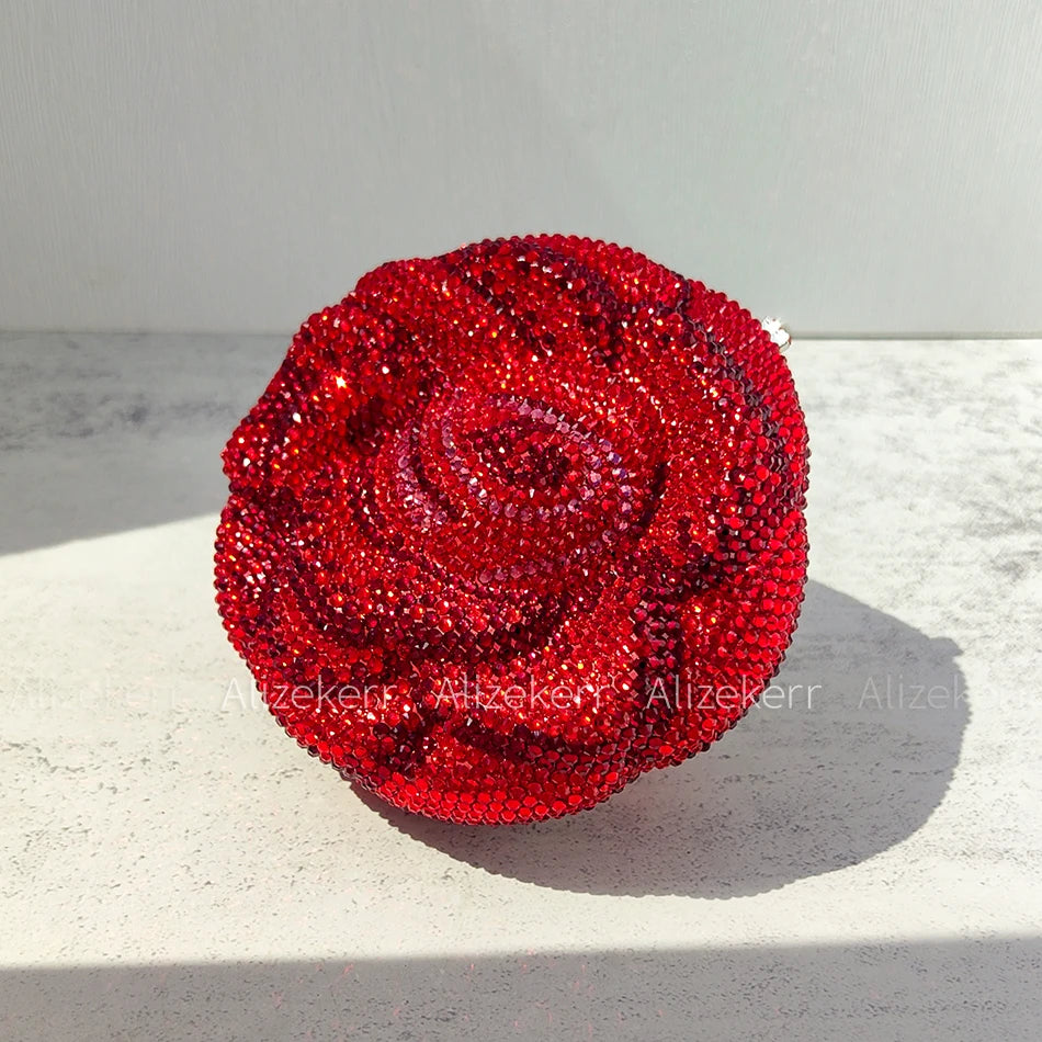 Pochette de soirée rose avec cristaux et strass, sac de mariage et fête en style luxe pour femme.