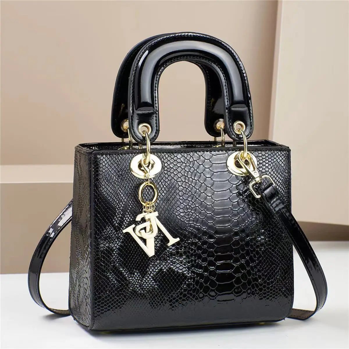 Sac à main femme en toile, grand format, style casual élégant, tendance 2025, sac de qualité de badassmood.com