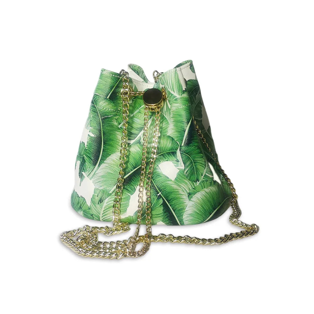 Sac à main femme grande capacité avec chaîne dorée et bandoulière, disponible en 12 coloris, sac bucket tendance.