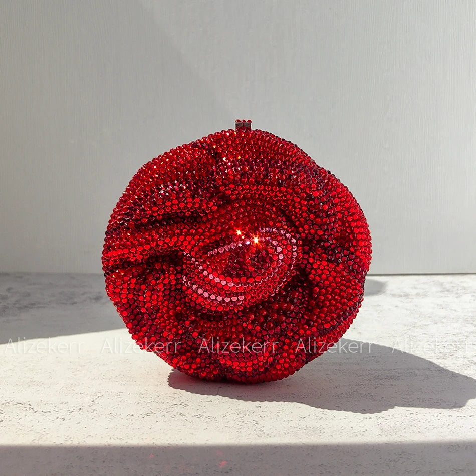 Pochette soirée rose avec cristaux et strass, sac de mariage et fête élégant pour femme, luxe et tendance.