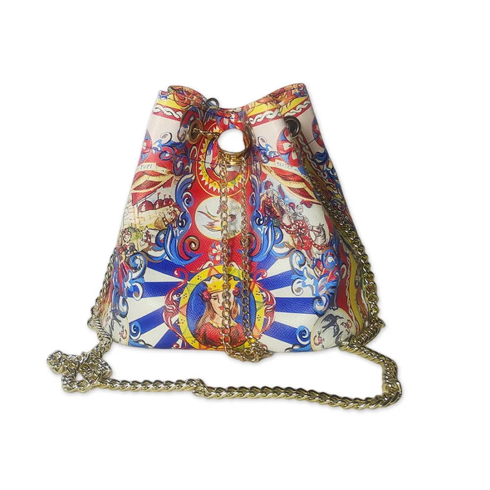 Sac bucket pour femme de grande capacité avec chaîne dorée et bandoulière, disponible en 12 coloris, style tendance et pratique.