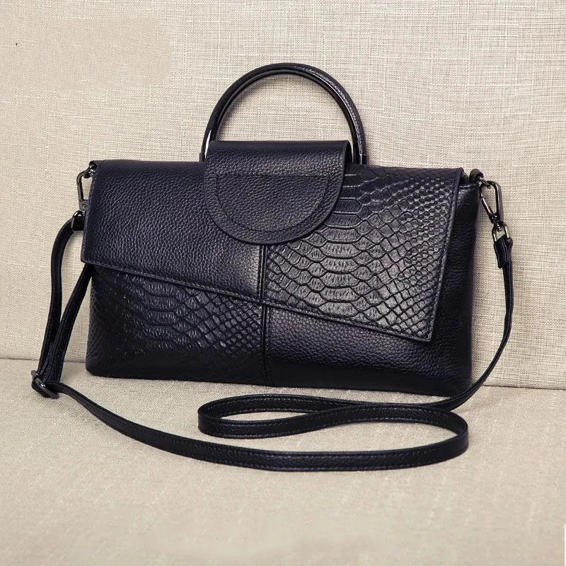 Sac à main pour femme en cuir PU souple, luxe, avec bandoulière et porté épaule, style élégant et pratique.