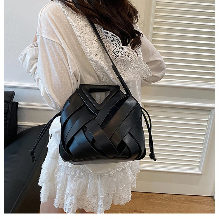 Sac Panier Ajouré Crossbody 2025 - Design Niche Grande Capacité Épaule Femme - badassmood