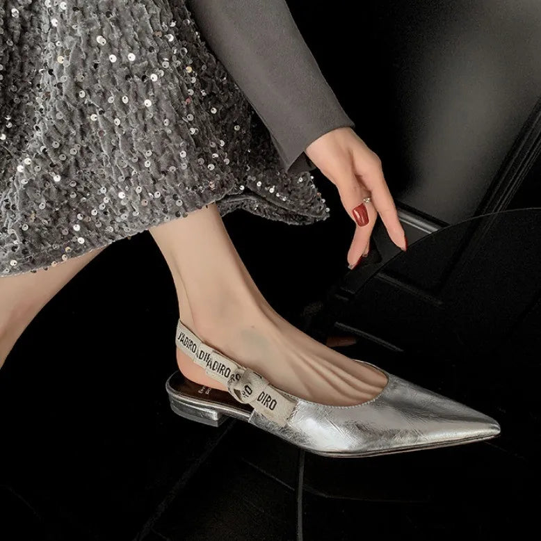 Sandales plates pointues pour femme avec talon bloc de 3-5 cm, bride élastique, en cuir noir, taille 36, chaussures élégantes.