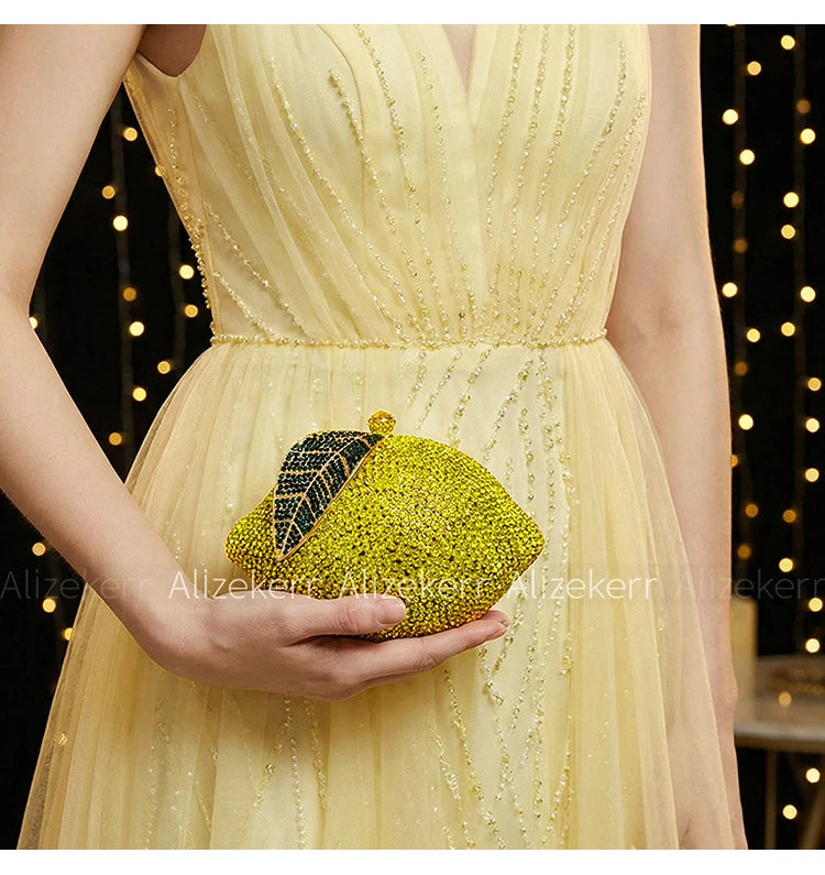 Pochette soirée Citron avec strass et diamants, sac de mariage et fête luxe pour femme, détail élégant et brillant.