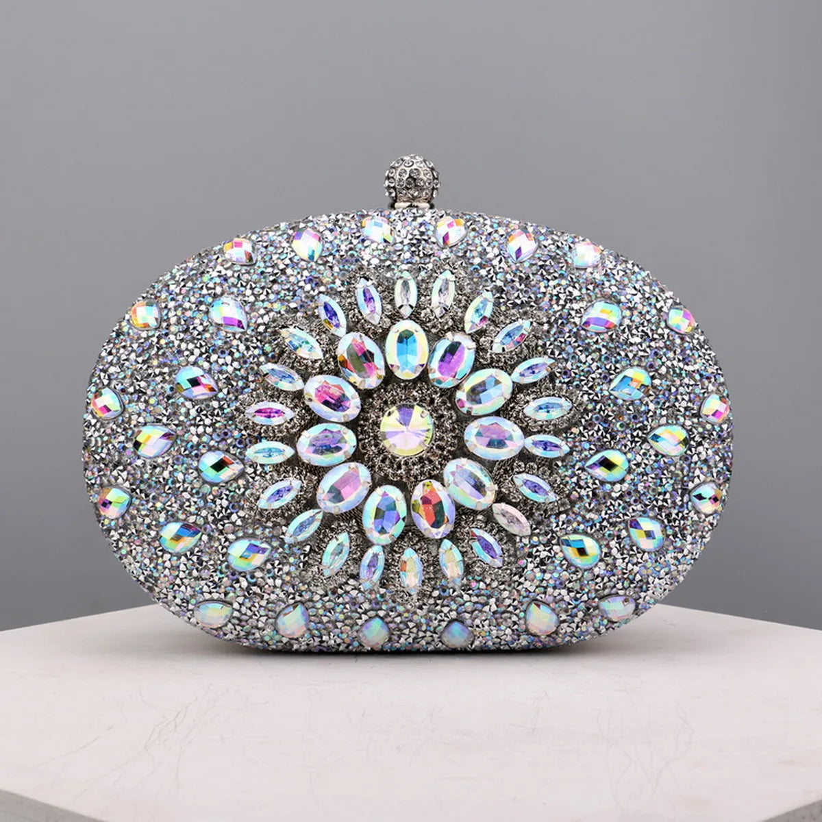 Pochette de soirée fleur en strass et diamants, sac de mariage avec chaîne luxe, élégant sac à main Badassmood.com