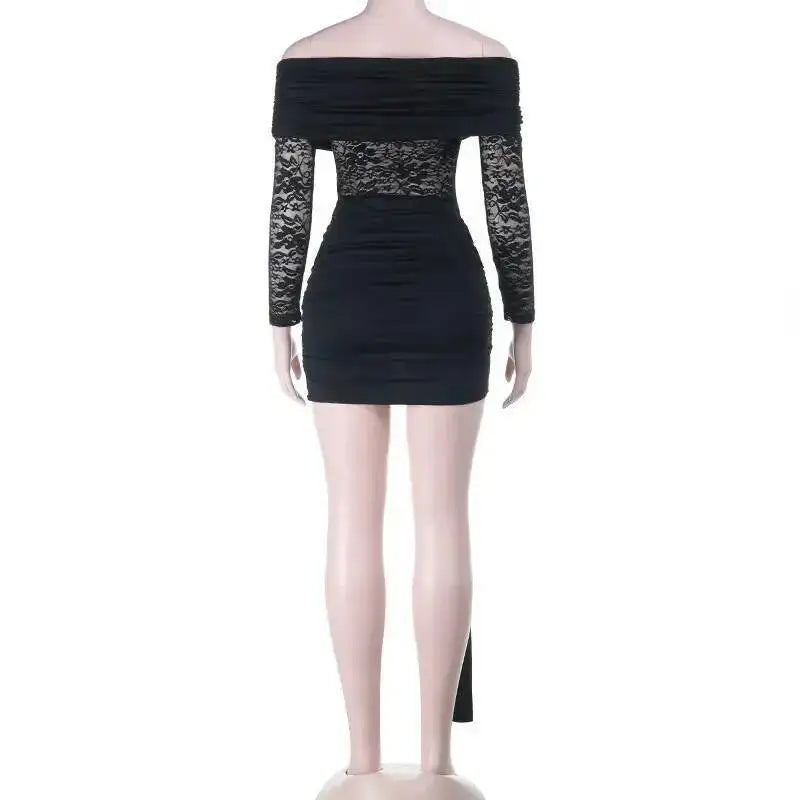 Robe mini plissée en dentelle beige, robe sexy à épaules dénudées, style club et soirée, marque badassmood.com