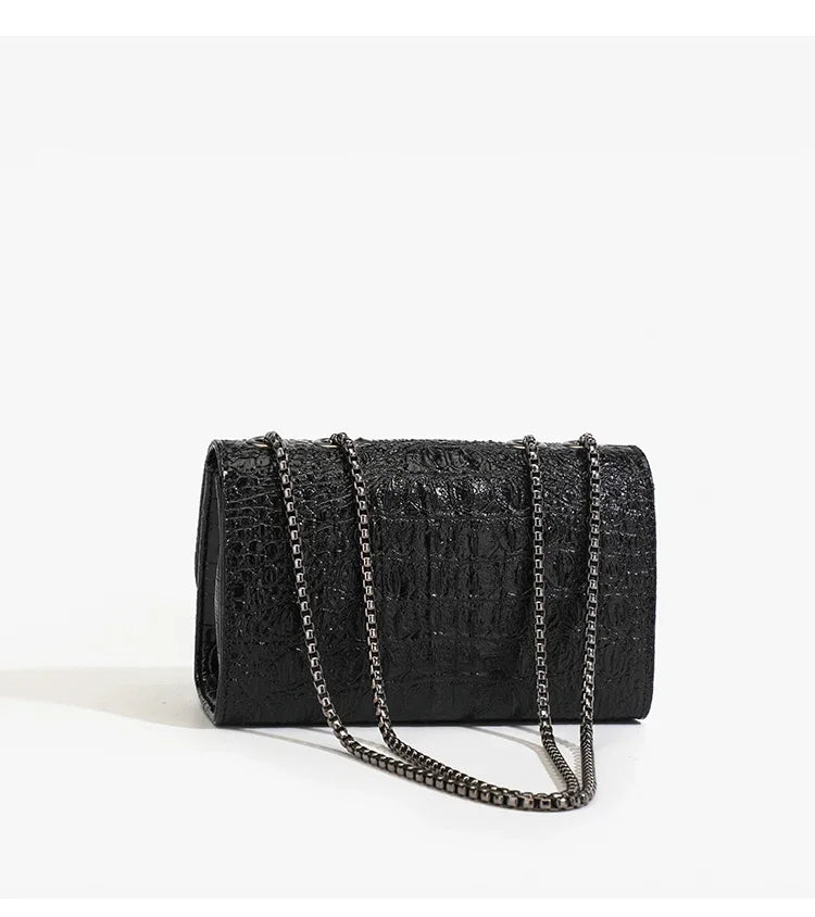 Sac à main femme en sequins avec chaînes dorées, sac bandoulière luxe casual, design élégant et tendance.