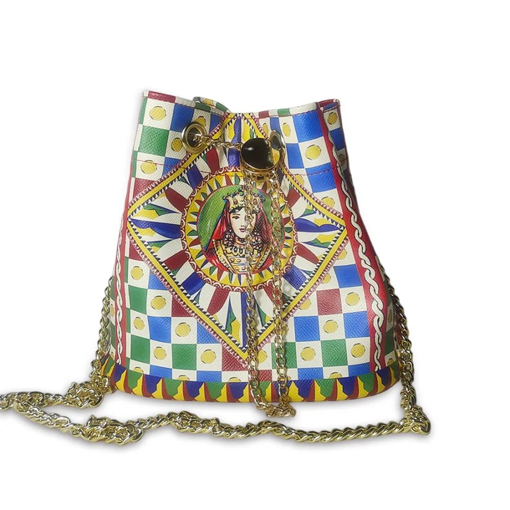 Sac à main femme grand capacity avec chaîne dorée et bandoulière, disponible en 12 coloris, sac bucket élégant et pratique.