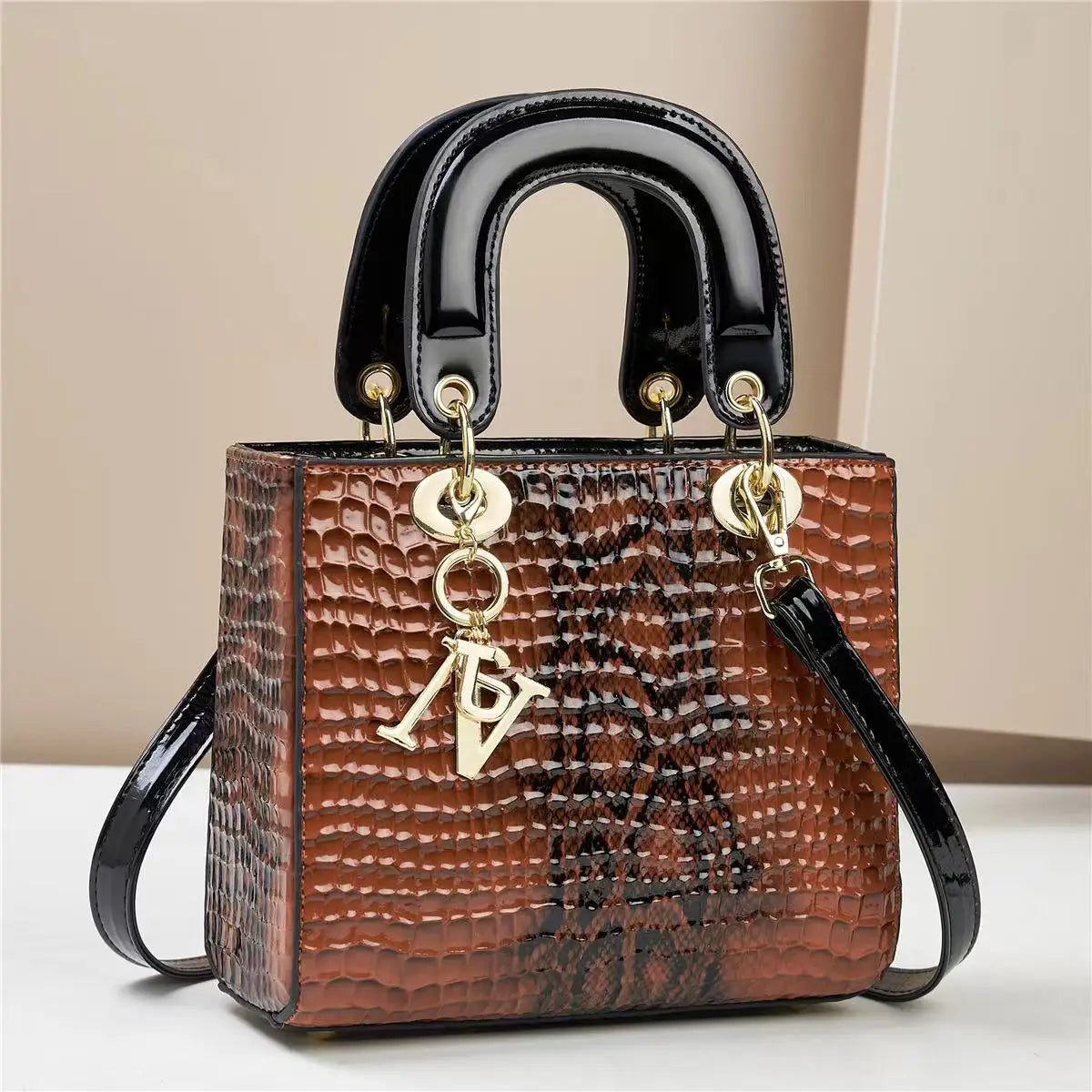 Sac à main femme en toile grande capacité, style casual et tendance, élégant et pratique pour 2025.