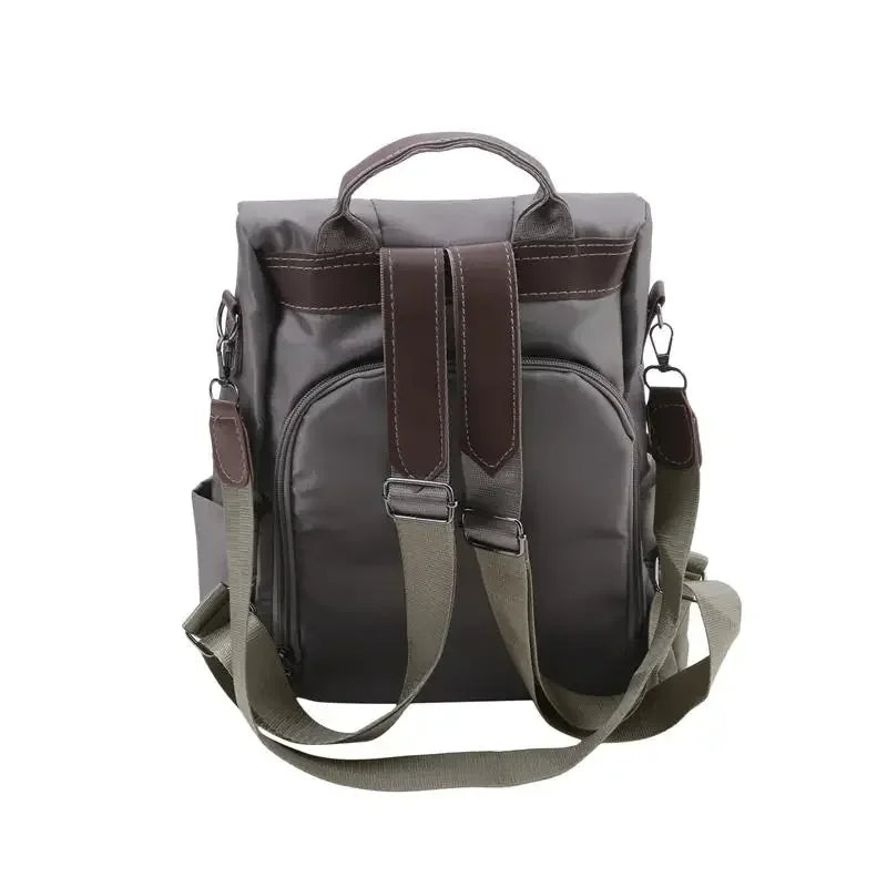 Sac à dos femme multifonction avec bandoulière amovible, style casual tendance, en tissu résistant et pratique.