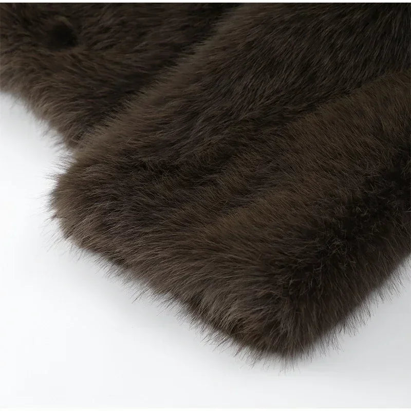 Veste Fausse Fourrure Courte Élégante 2025 - Manteau Col Montant Boutons Femme - badassmood