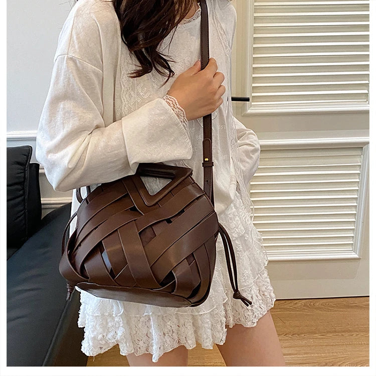 Sac Panier Ajouré Crossbody 2025 - Design Niche Grande Capacité Épaule Femme - badassmood