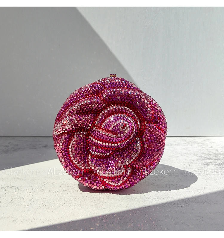 Pochette de soirée rose avec cristaux et strass, sac élégant pour mariage et fête, luxe pour femme.